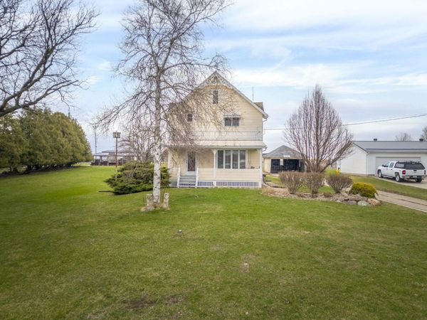 1016 Pleasant Street, Sumner, IA 50674