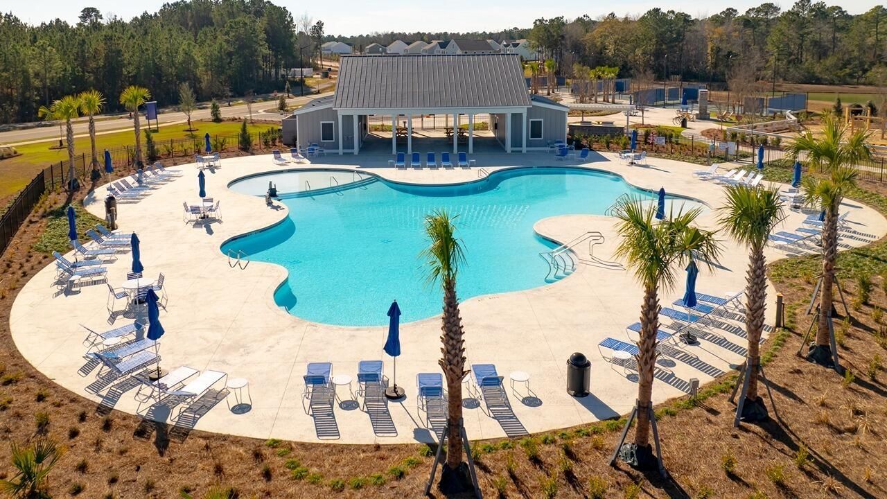 180 Broadstone Drive Photo 15