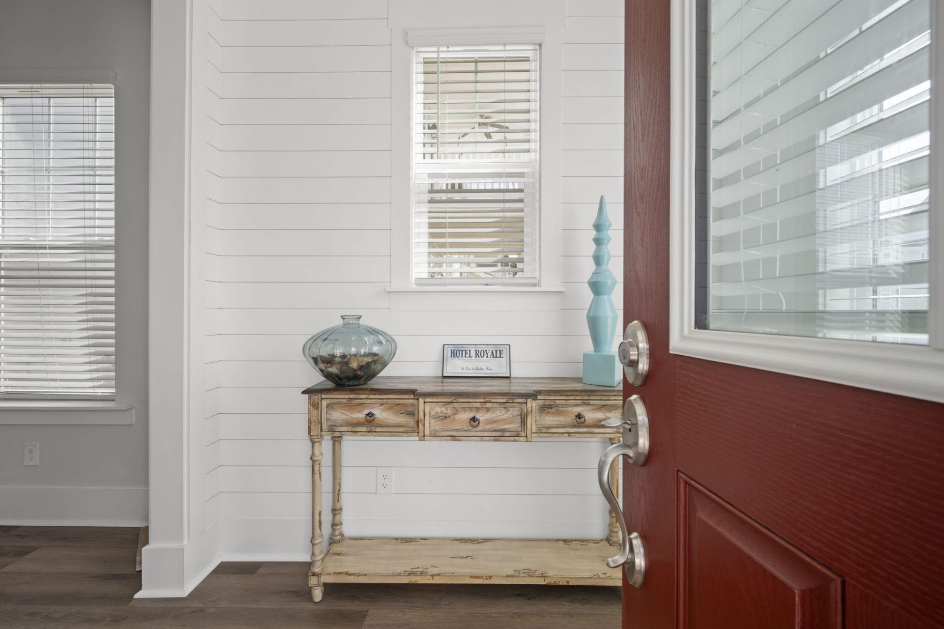 310 Eclipse Street Photo 6