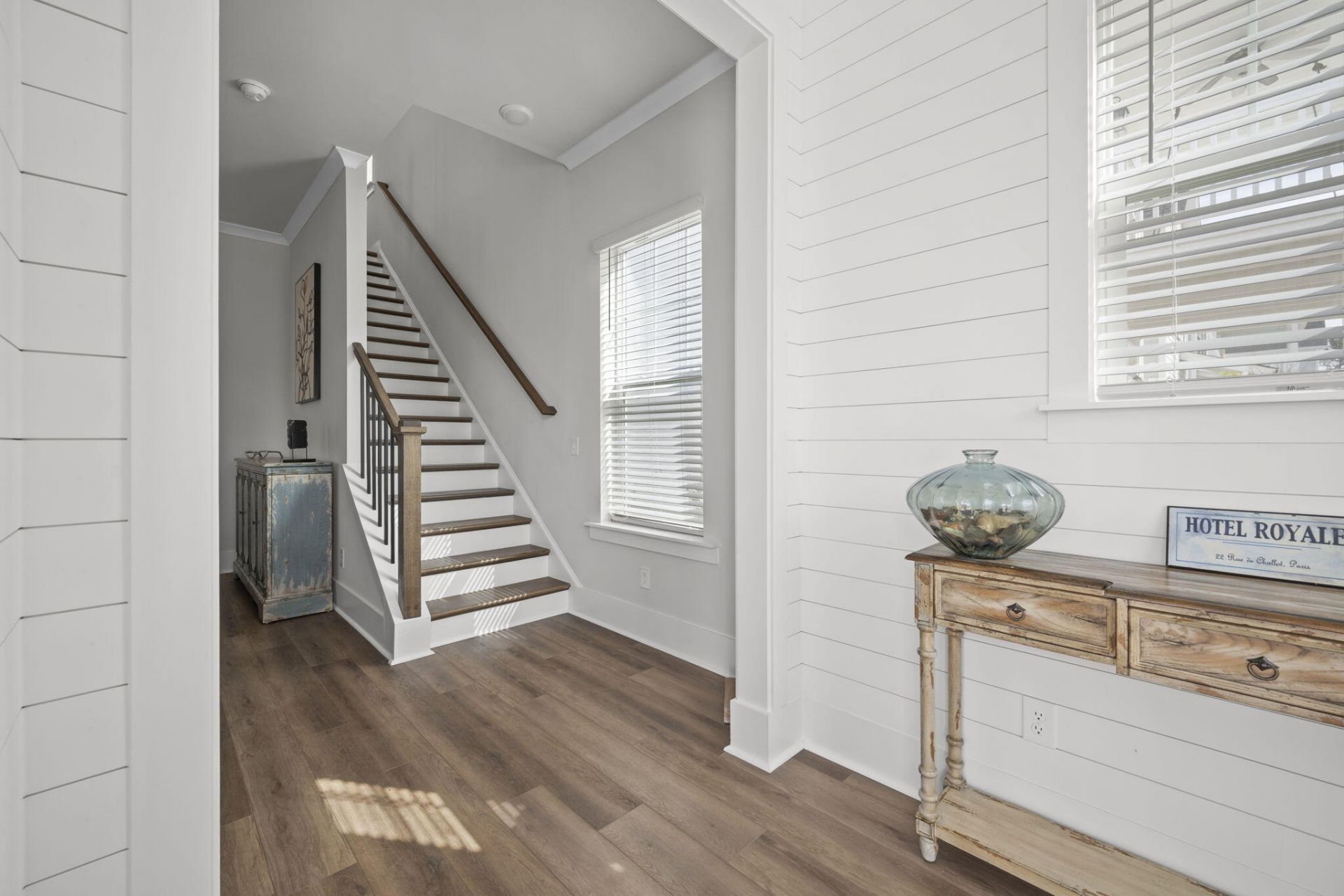 310 Eclipse Street Photo 7