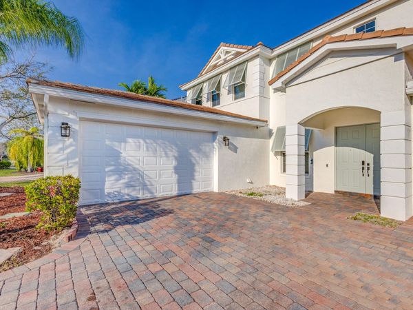 118 Palm Beach Plantation Boulevard, Royal Palm Beach, FL 33411