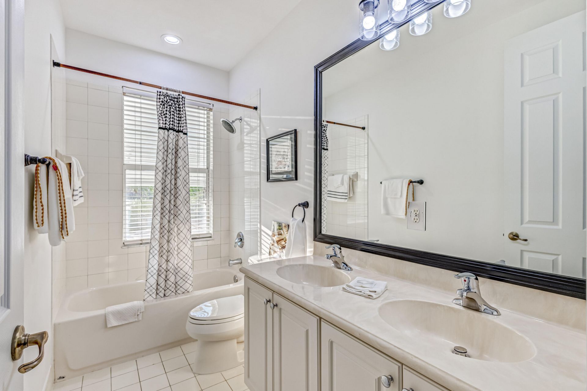 118 Palm Beach Plantation Boulevard, Royal Palm Beach, FL 33411 Photo