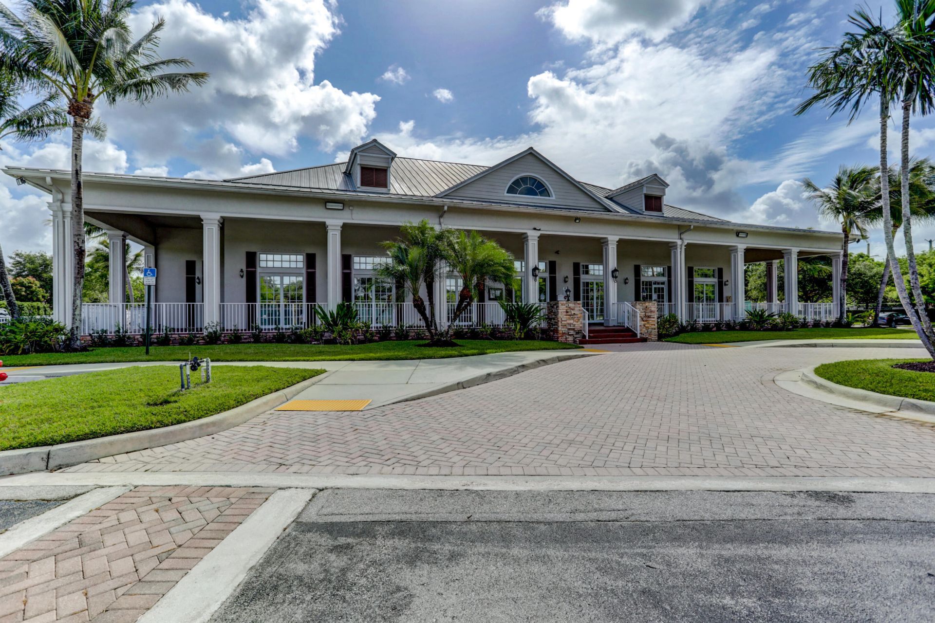 118 Palm Beach Plantation Boulevard, Royal Palm Beach, FL 33411 Photo