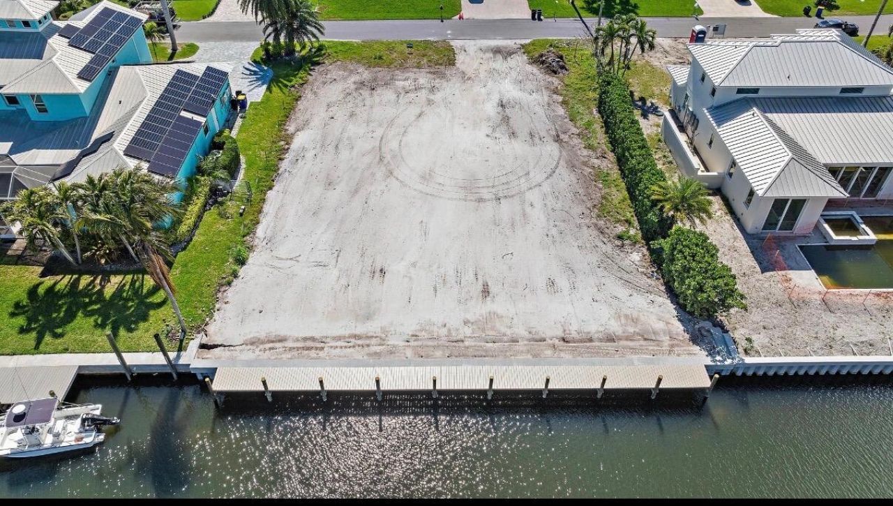 8531 SE Driftwood Street, Hobe Sound, FL 33455 Photo