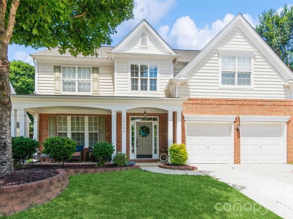 18302 Victoria Bay Drive , Cornelius, NC 28031