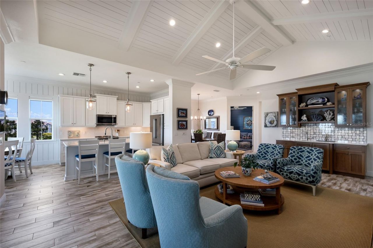 318 Compass Point Drive, Unit 202, Bradenton, FL 34209 Photo