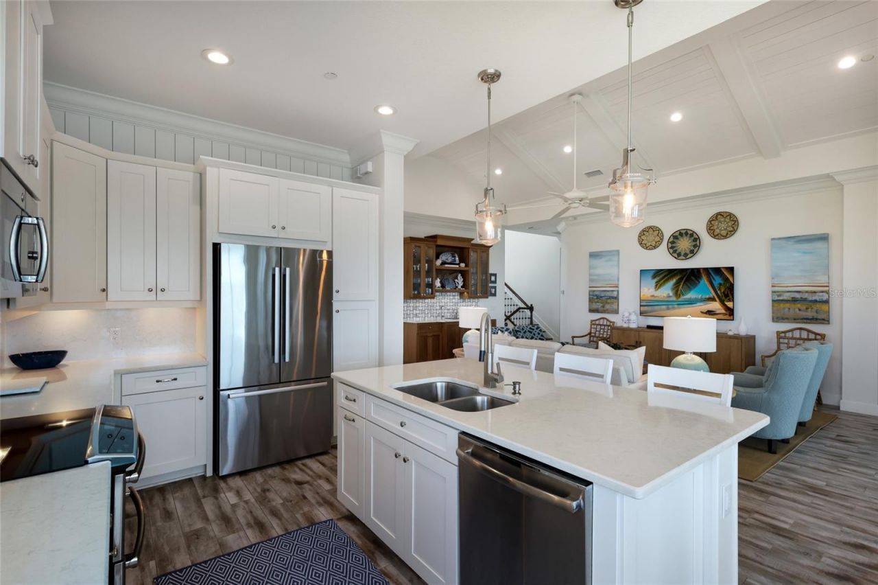 318 Compass Point Drive, Unit 202, Bradenton, FL 34209 Photo