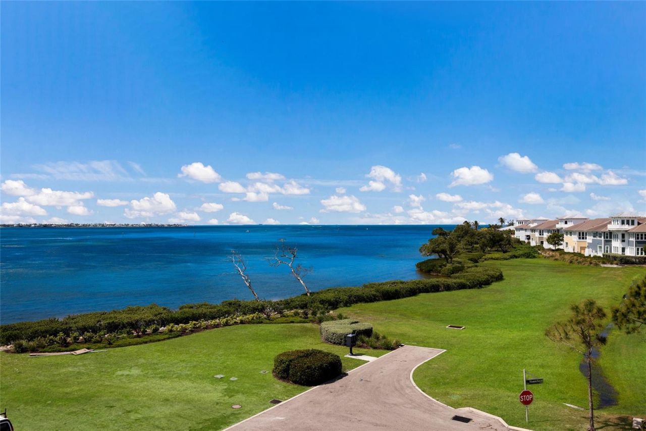 318 Compass Point Drive, Unit 202, Bradenton, FL 34209 Photo