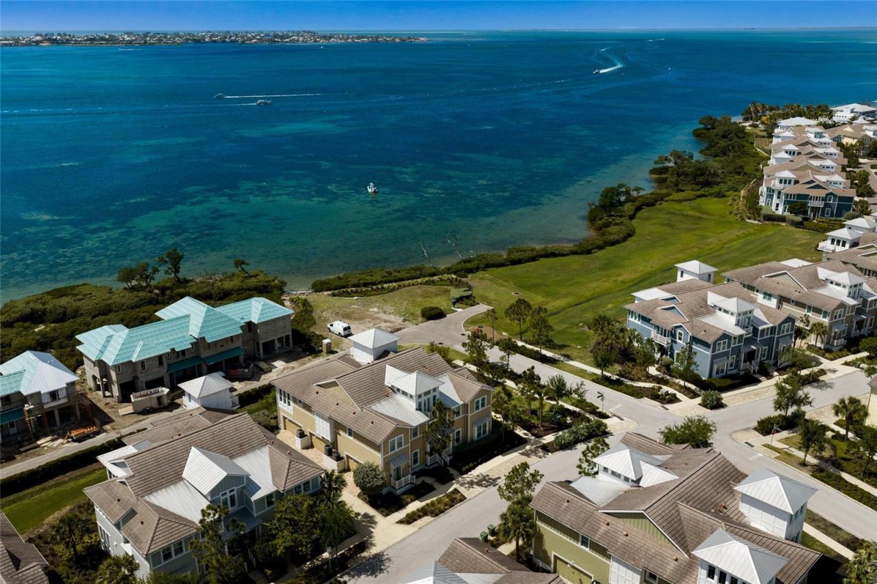 318 Compass Point Drive, Unit 202, Bradenton, FL 34209 Photo