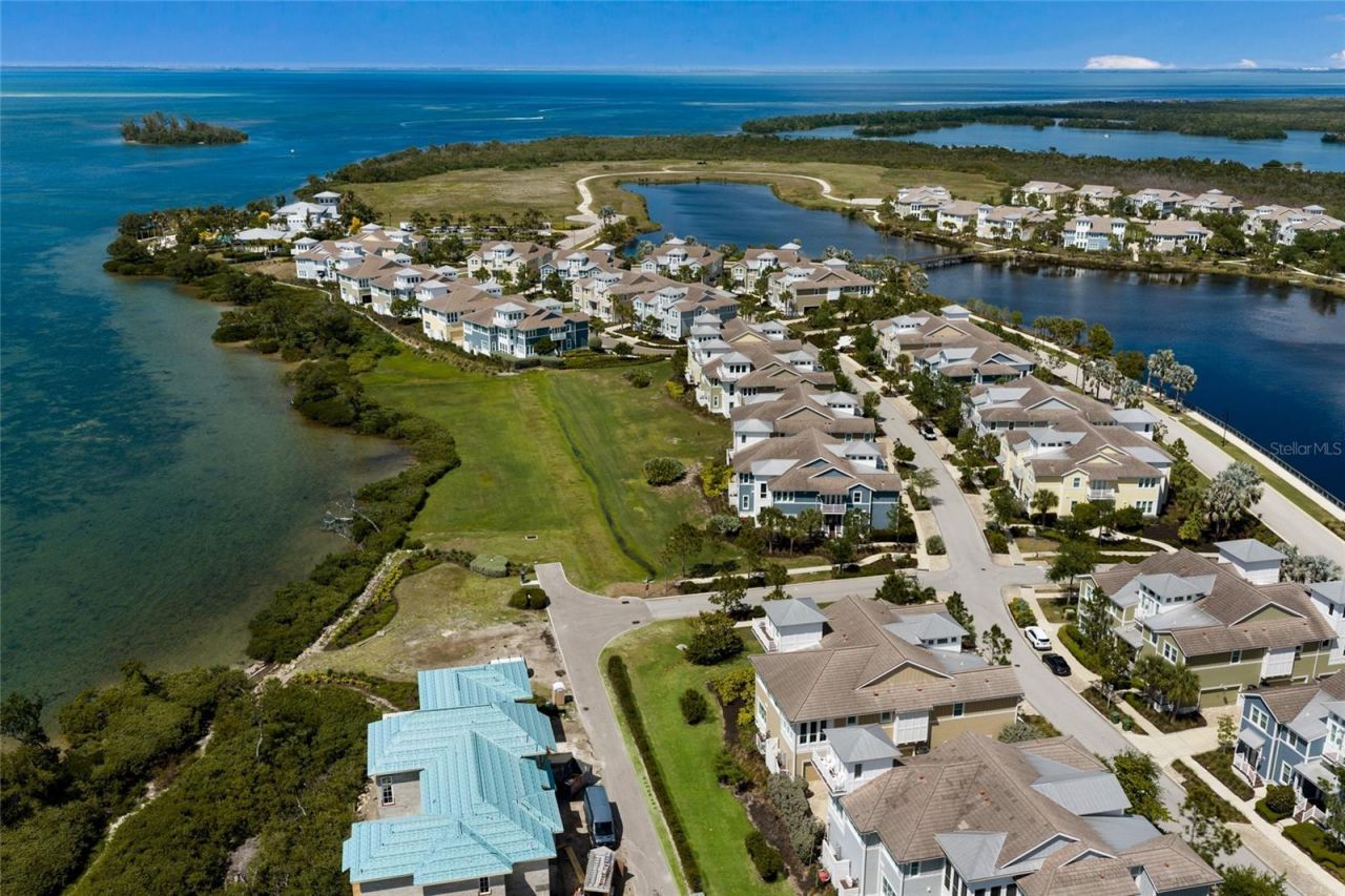 318 Compass Point Drive, Unit 202, Bradenton, FL 34209 Photo