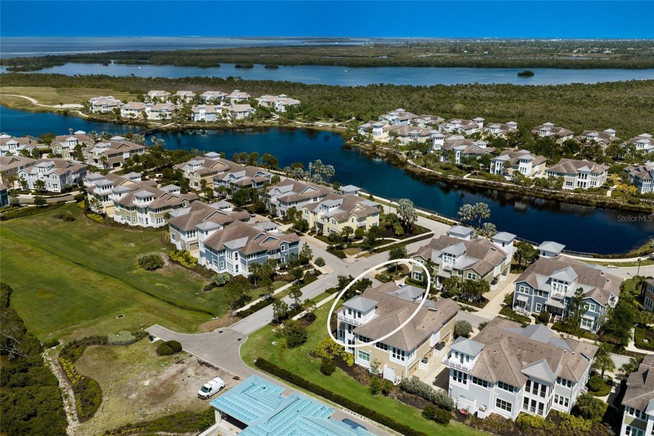 318 Compass Point Drive, Unit 202, Bradenton, FL 34209 Photo