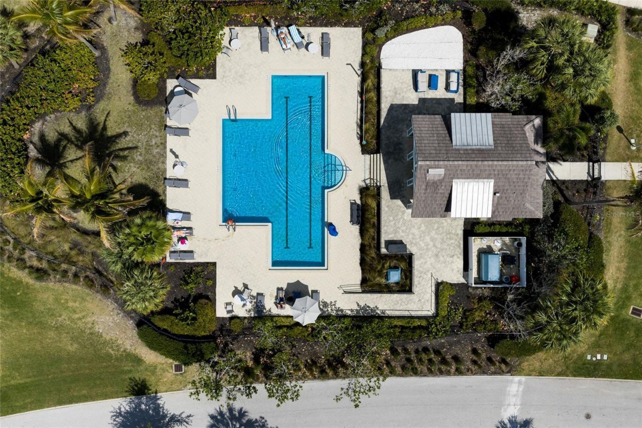 318 Compass Point Drive, Unit 202, Bradenton, FL 34209 Photo