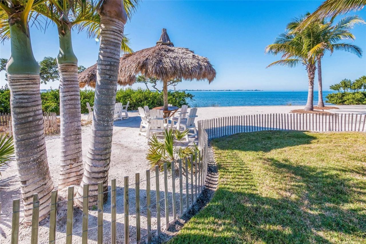 318 Compass Point Drive, Unit 202, Bradenton, FL 34209 Photo