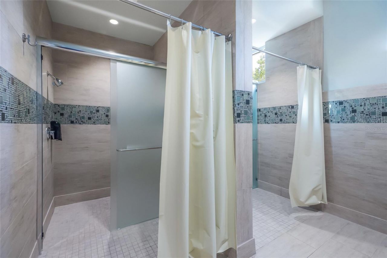 318 Compass Point Drive, Unit 202, Bradenton, FL 34209 Photo