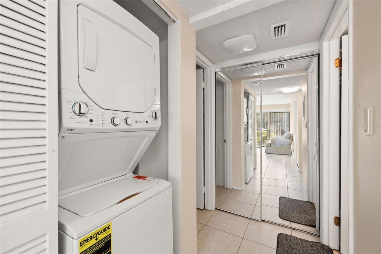 2232 Bahia Vista Street, Unit A1, Sarasota, FL 34239 Photo