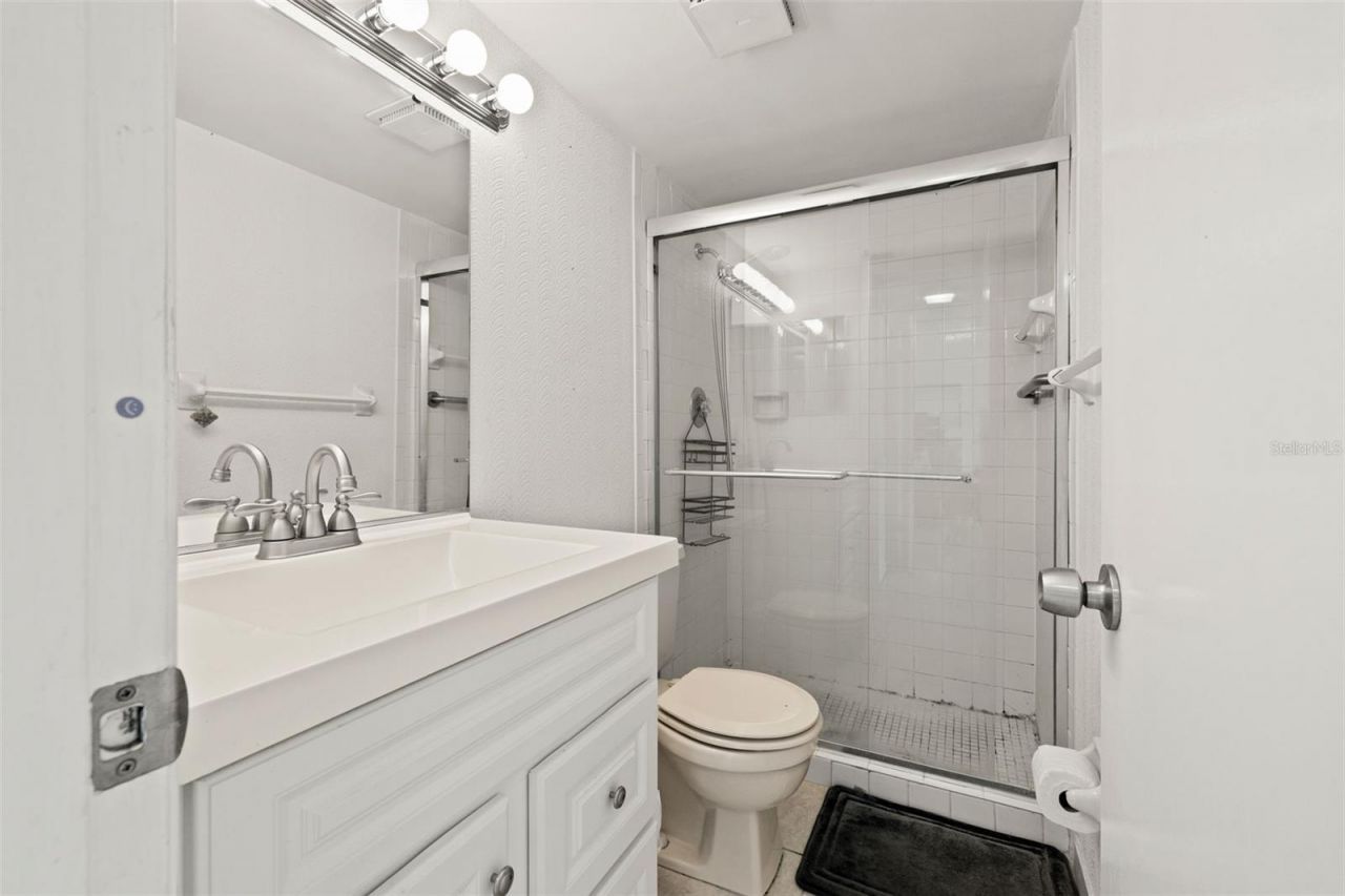 2232 Bahia Vista Street, Unit A1, Sarasota, FL 34239 Photo