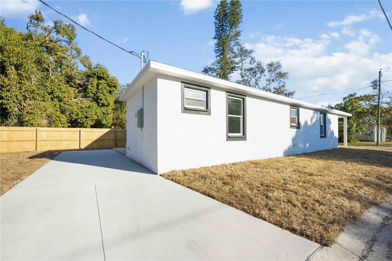 520 12th Avenue W, Bradenton, FL 34205 Photo