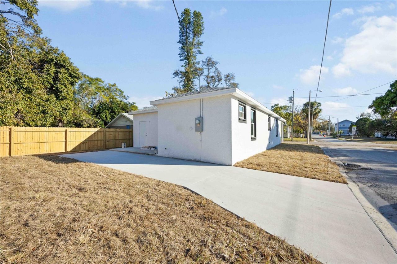 520 12th Avenue W, Bradenton, FL 34205 Photo