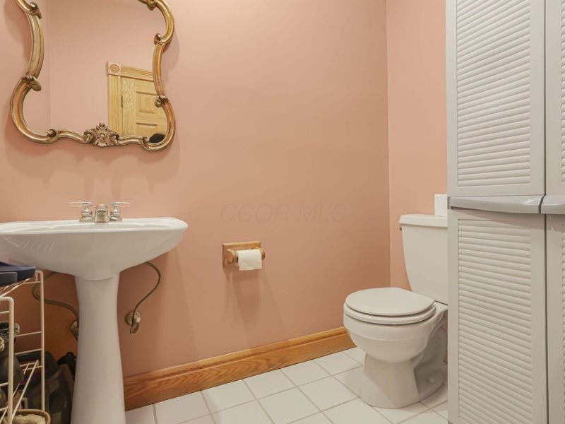 7400 OH-56, Athens, OH 45701 Photo 20