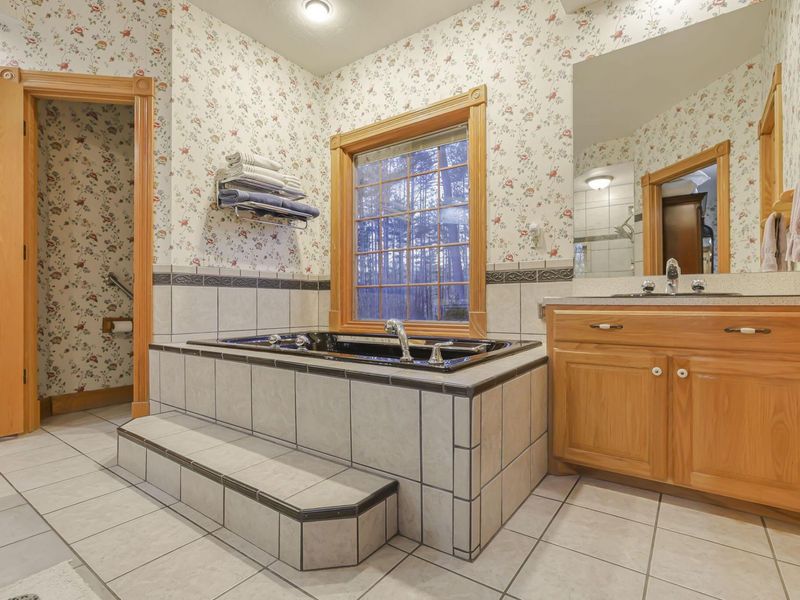 7400 OH-56, Athens, OH 45701 Photo 23