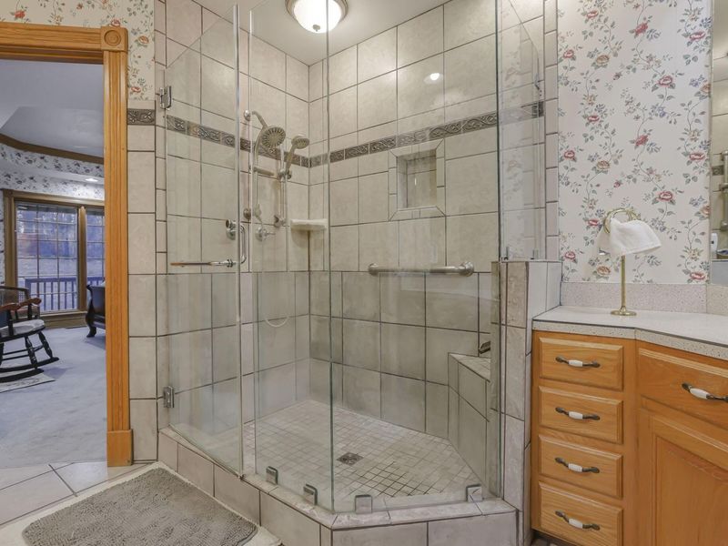 7400 OH-56, Athens, OH 45701 Photo 25