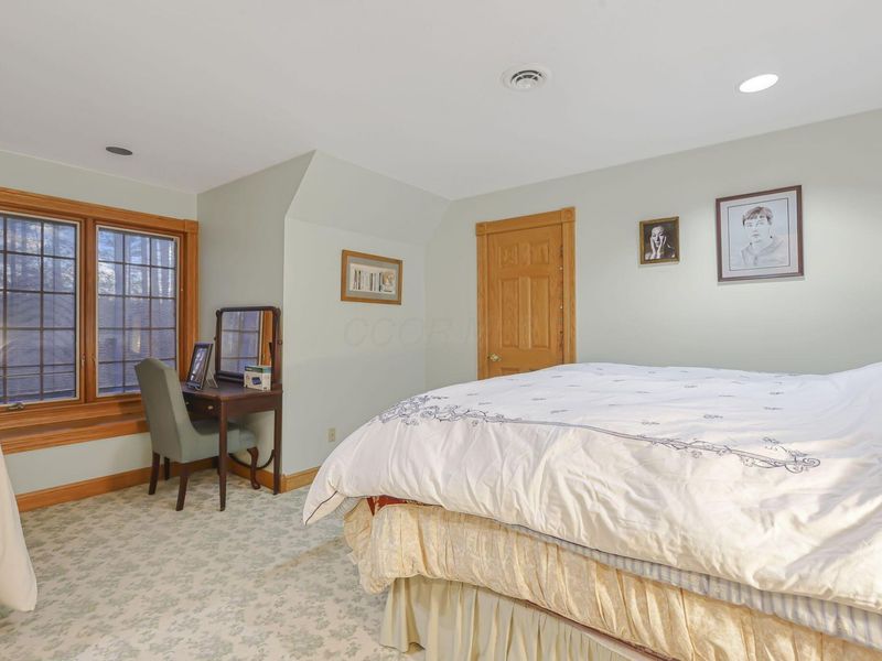 7400 OH-56, Athens, OH 45701 Photo 27