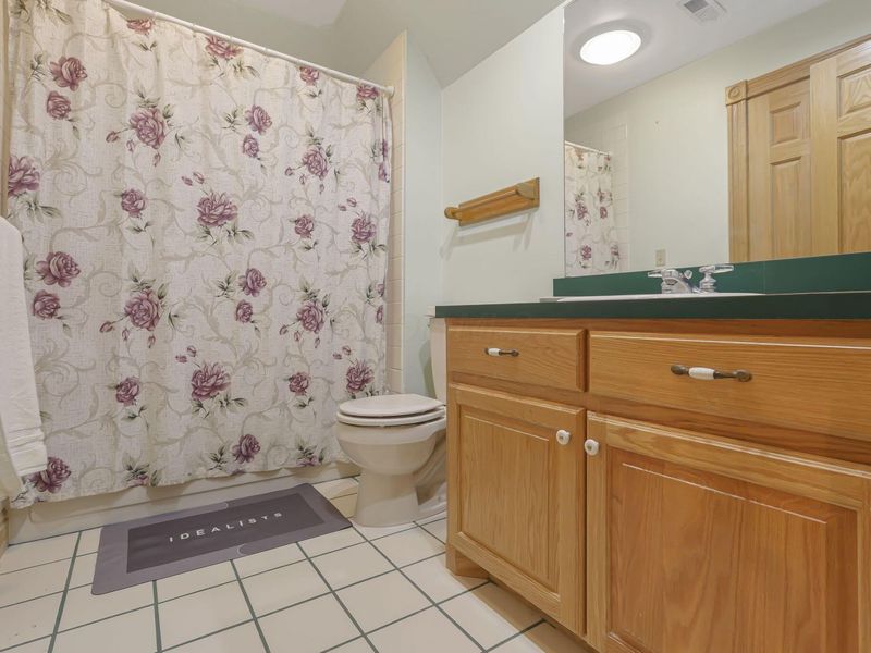 7400 OH-56, Athens, OH 45701 Photo 28