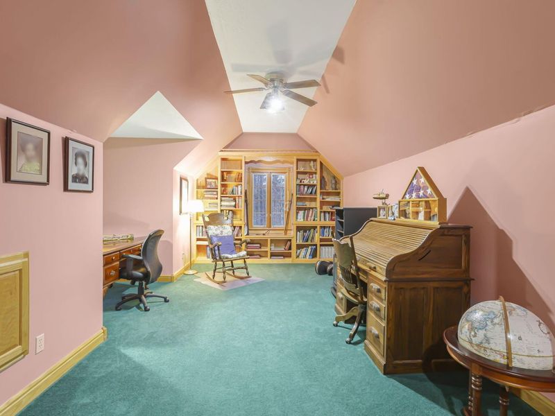 7400 OH-56, Athens, OH 45701 Photo 29