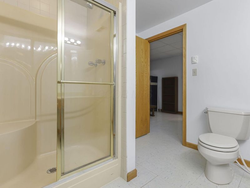 7400 OH-56, Athens, OH 45701 Photo 38