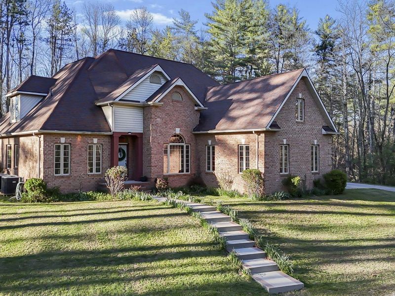 7400 OH-56, Athens, OH 45701 Photo 47