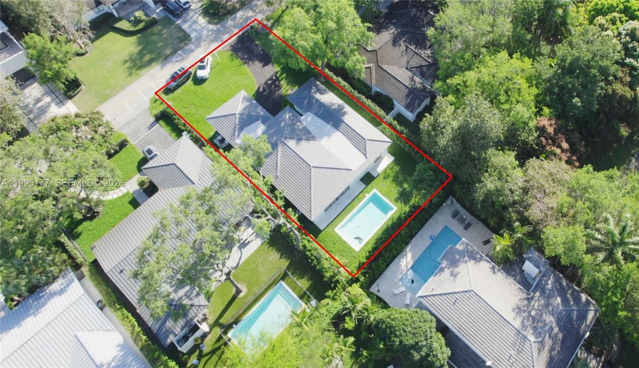 6091 SW 79th St, South Miami, FL 33143 Photo