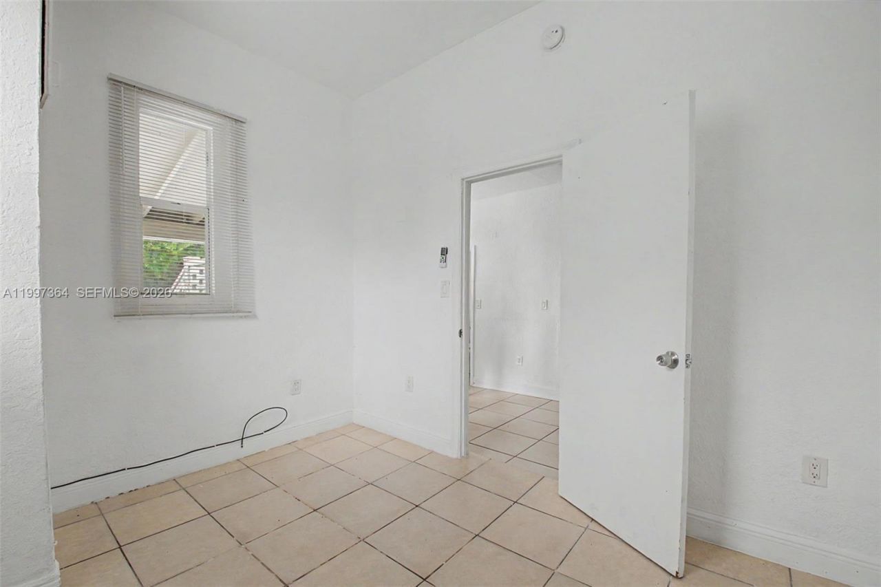 50 NW 79th St, Unit 2, Miami, FL 33150 Photo