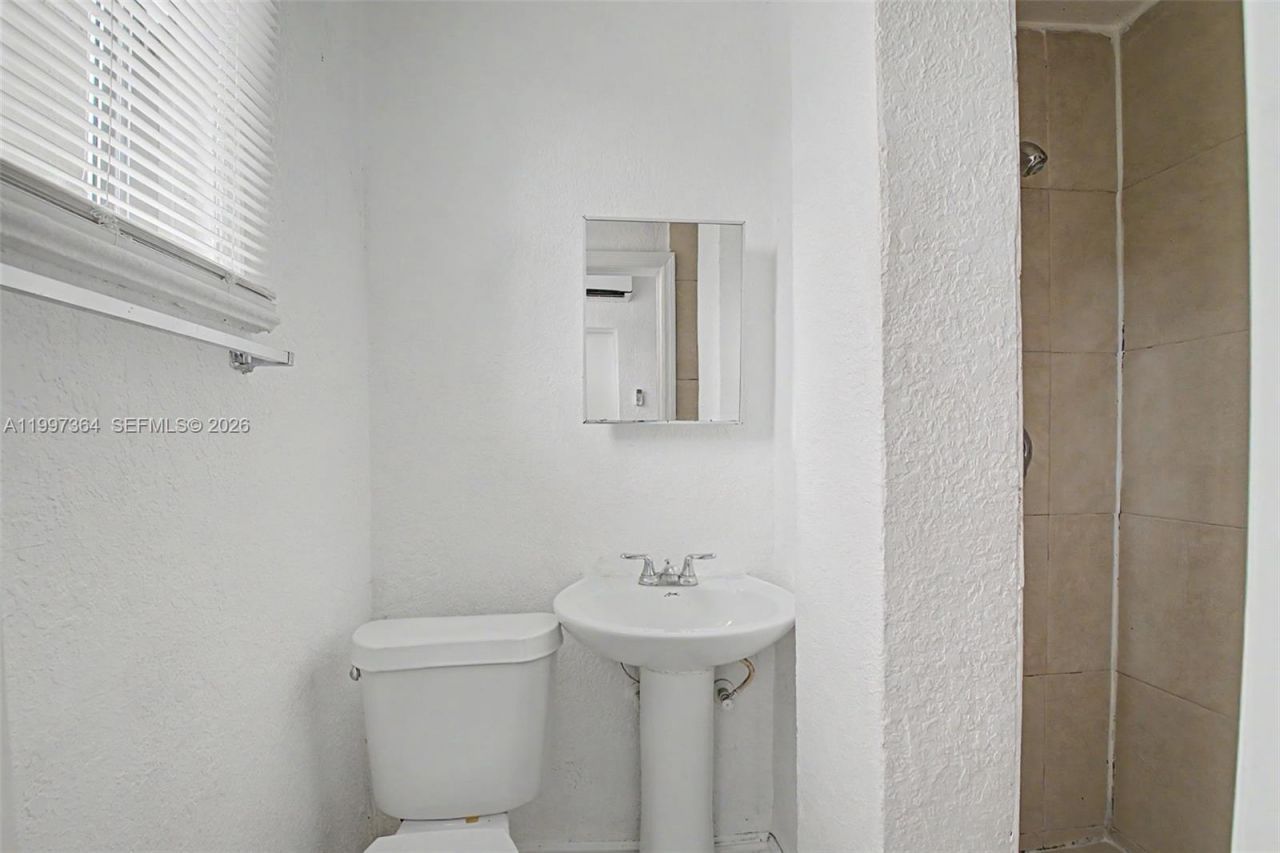 50 NW 79th St, Unit 2, Miami, FL 33150 Photo