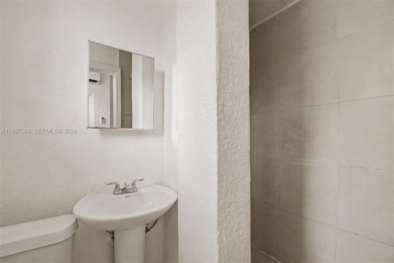 50 NW 79th St, Unit 2, Miami, FL 33150 Photo