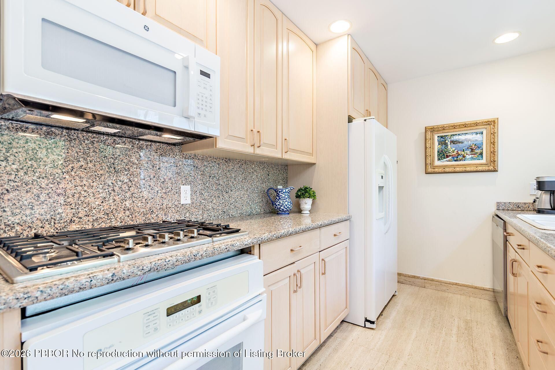 155 Peruvian Avenue, Palm Beach, FL 33480 Photo