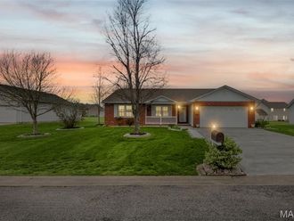 911 Bayberry Lane Red Bud, IL 62278