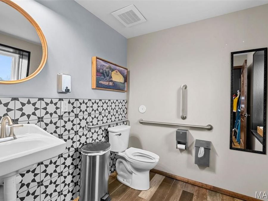 Property Image 8