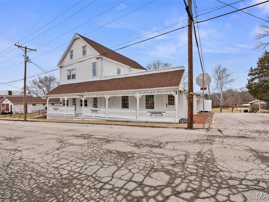 Property Image 4