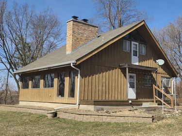 9630 10th Street SW, Howard Lake, MN 55349