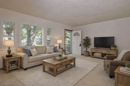 442 Mary Scott Drive photo 4