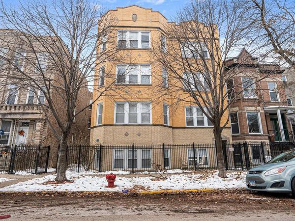 1432 N Maplewood Avenue, Unit 203, Chicago, IL 60622