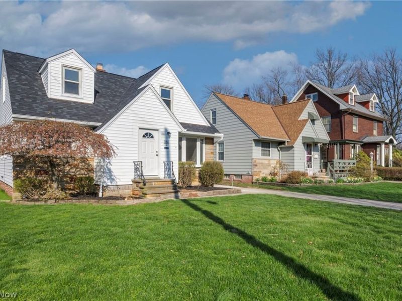 161 E 216th Street , Euclid, OH 44123 Photo 2