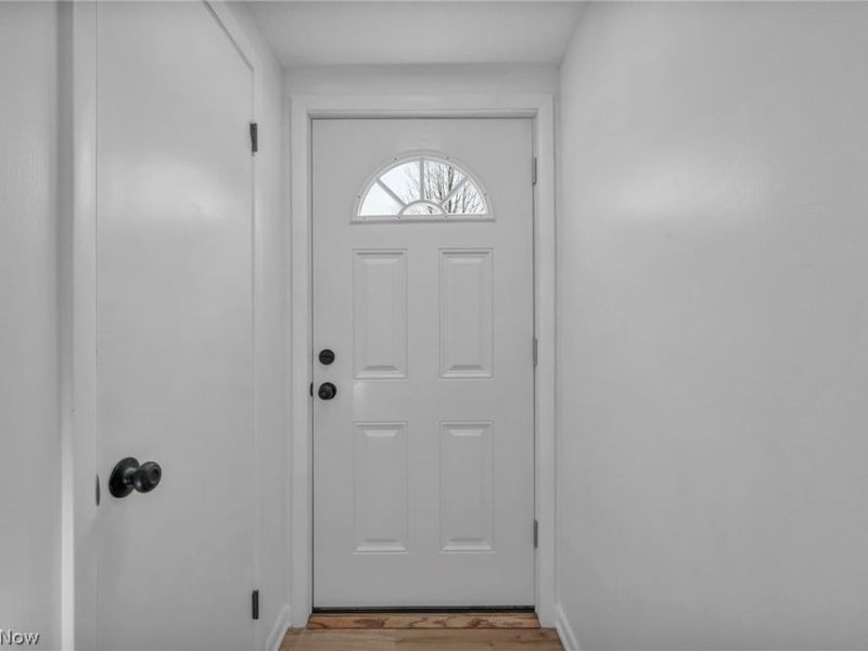 161 E 216th Street , Euclid, OH 44123 Photo 4