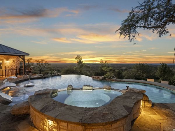 140 KUNTZ RUN, Bulverde, TX 78163