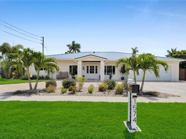 1574 Ricardo AVE, FORT MYERS, FL 33901