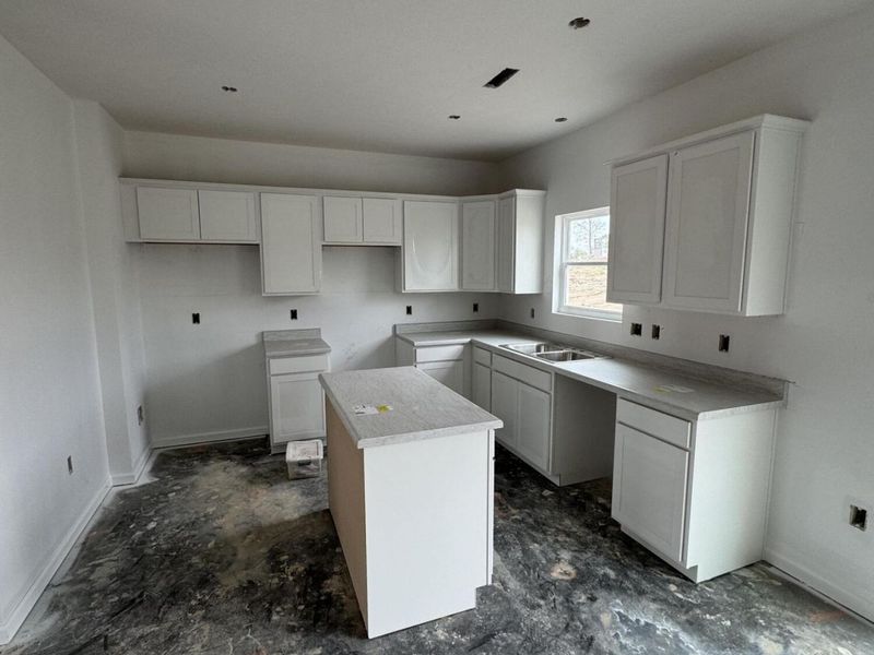 328 Dylan Drive, Bellefontaine, OH 43311 Photo 6
