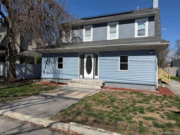 852 Station Place , Woodmere, NY 11598