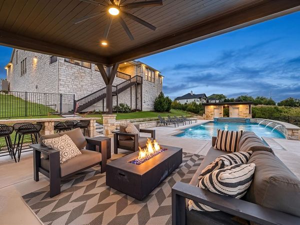 875 Spectacular Bid DR, Austin, TX 78737