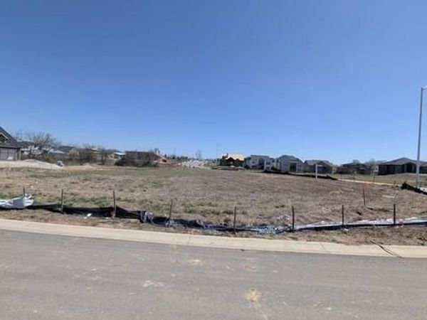 17229 Monrovia Street, Bucyrus, KS 66013