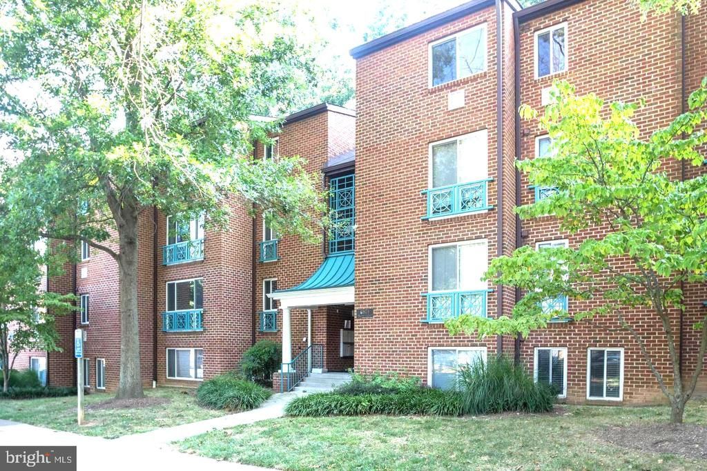 11803 Breton Court, Unit 32C, Reston, VA 20191 Main Photo